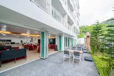 The Kris Resort Hotel – Foto 7